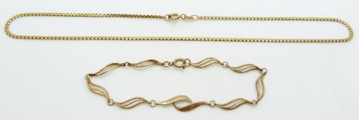 A 9ct gold necklace and a 9ct gold bracelet, 6.1g