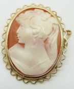 A 9ct gold brooch set with a cameo, 2.2 x 3cm, in vintage Stroud jewellery box