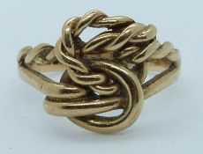 A 9ct gold knot ring, 3.6g, size N