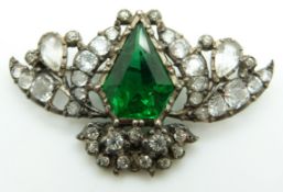 Victorian silver brooch set with green and clear paste, 4.5 x 2.7cm