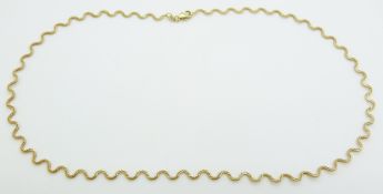A 9ct gold necklace of wavy design, 5g