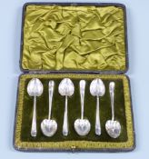 Edward VII Art Nouveau cased set of hallmarked silver teaspoons, Sheffield 1903 maker Atkin