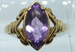 A 9ct gold set with a marquise cut amethyst, 3.8g, size S