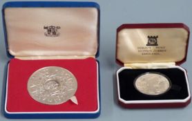 Royal Mint Queen Elizabeth Silver Jubilee silver 'oversized' coin, 58mm diameter, 87.4g, together