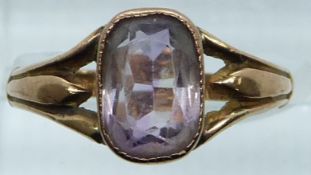 A 9ct gold ring set with an amethyst, Birmingham 1911, 1.9g, size N