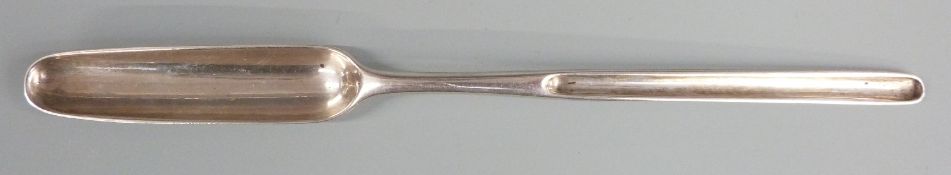Georgian hallmarked silver double ended marrow scoop, London 1762 maker likely Tompson Davis, length