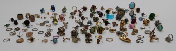A collection of vintage rings