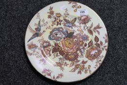 A Maling circular plaque : Old Gold Pheasant, diameter 28 cm.