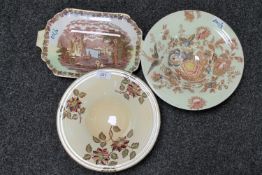 A Maling lustre Brocade pattern circular shallow fruit bowl, diameter 26 cm,