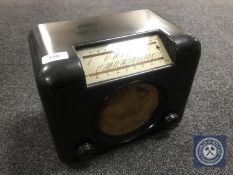 A vintage radio : Bush DAC 90 Bakelite cased.