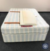 A Sealy Premium 4'6 divan set