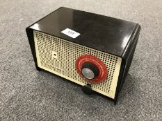 A vintage radio : Philips Type B185U/19.