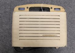 A vintage radio : Murphy 144.