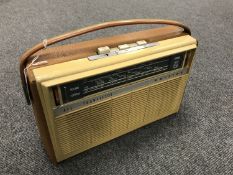 A vintage radio : Philips all transistor.