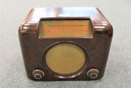 A vintage radio : Bush DAC 90A Bakelite cased radio.
