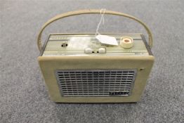 A vintage radio : Hacker Mini Herald, model RP 17.