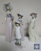 Four Nao figures (a/f)