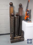 Four turned bar partition posts