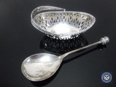 A sterling silver miniature pierced rimmed basket, width 9.