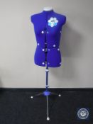 A Venus turn and lock mannequin on stand