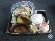 A box of Maling wall plaque, antique blue and white meat plate, Royal Vista ware fruit bowl,