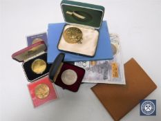 A quantity of coins, collection set,