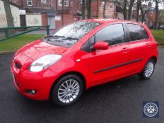 A Toyota Yaris SR VVT-i five door hatchback, first registered 09.01.