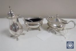 A silver pepper pot,