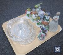 A tray containing Michael Yeates County Ladies studio glass plate, lidded trinket dish,