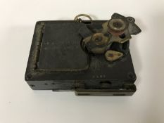 A French 'Le Cunctator' delayed action release for the Jules Richard Verascope