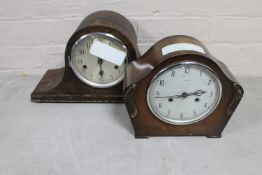 A 1930's oak cased Federal mantel clock with Smiths Enfield movement,