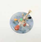 A 14ct gold jade and agate pendant,