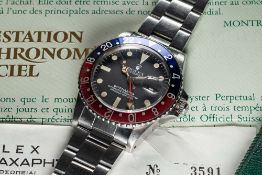 A RARE GENTLEMAN'S STAINLESS STEEL ROLEX OYSTER PERPETUAL GMT MASTER 