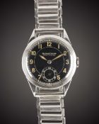 A GENTLEMAN'S STAINLESS STEEL JAEGER LECOULTRE BRACELET WATCH CIRCA 1940s, WITH GLOSS BLACK 