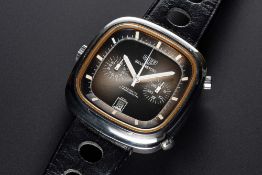 A GENTLEMAN'S STAINLESS STEEL HEUER SILVERSTONE AUTOMATIC CHRONOGRAPH WRIST WATCH CIRCA 1970s,