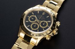 A FINE GENTLEMAN'S 18K SOLID YELLOW GOLD ROLEX OYSTER PERPETUAL COSMOGRAPH 