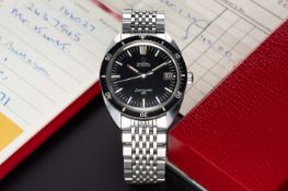 A GENTLEMAN'S STAINLESS STEEL OMEGA SEAMASTER 120 AUTOMATIC DATE BRACELET WATCH DATED 1971, REF.