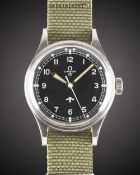 A GENTLEMAN'S STAINLESS STEEL BRITISH MILITARY OMEGA RAF PILOTS WRIST WATCH DATED 1953, REF. 2777-