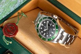 A GENTLEMAN'S STAINLESS STEEL ROLEX OYSTER PERPETUAL DATE 