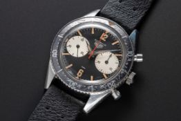 A VERY RARE GENTLEMAN'S STAINLESS STEEL HEUER AUTAVIA CHRONOGRAPH WRIST WATCH CIRCA 1962, REF.