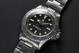 A GENTLEMAN'S STAINLESS STEEL ROLEX OYSTER PERPETUAL SUBMARINER BRACELET WATCH CIRCA 1974, REF. 5513