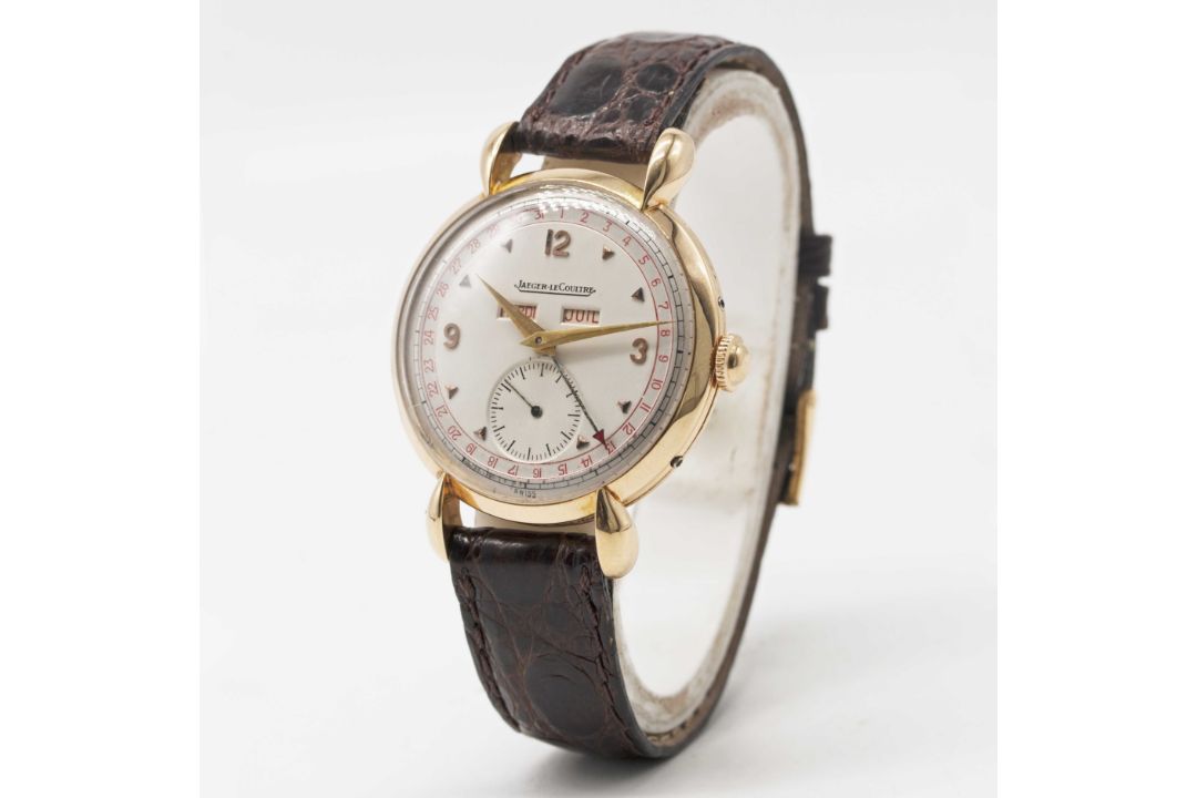 A GENTLEMAN'S LARGE SIZE 18K SOLID ROSE GOLD JAEGER LECOULTRE TRIPLE CALENDAR WRIST WATCH CIRCA - Image 3 of 7