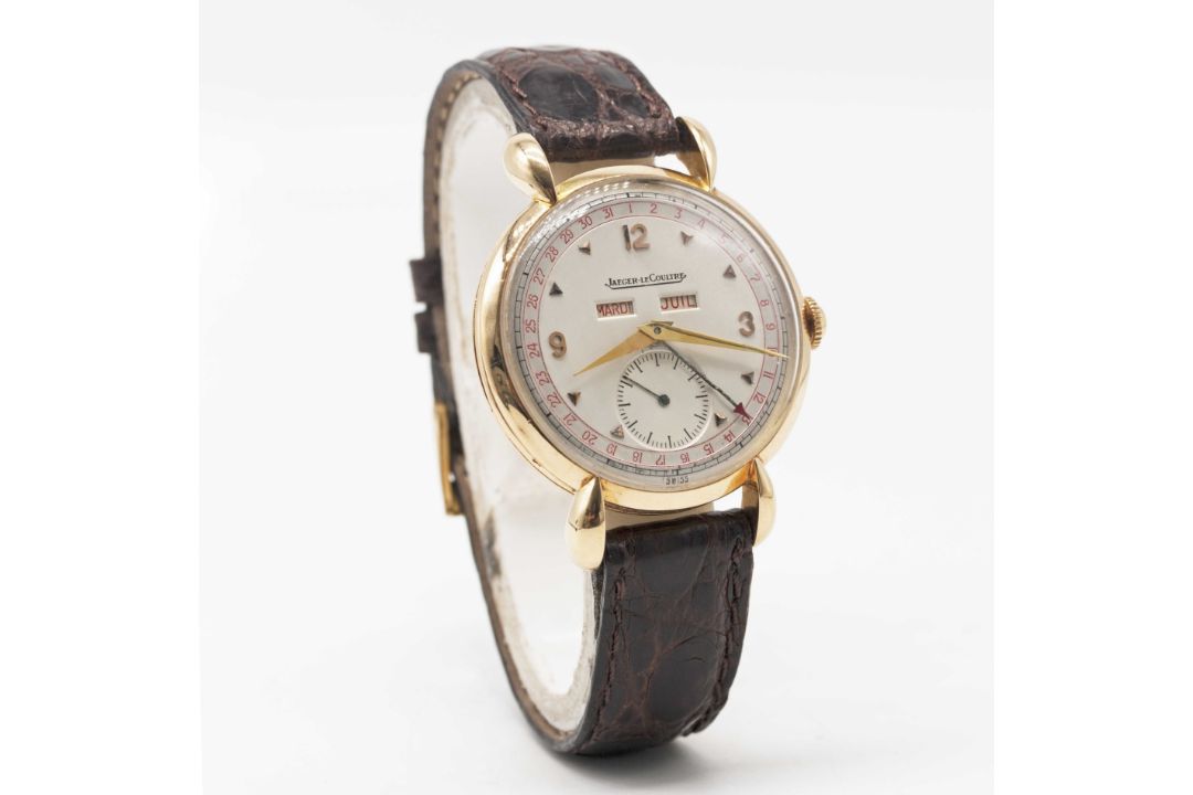 A GENTLEMAN'S LARGE SIZE 18K SOLID ROSE GOLD JAEGER LECOULTRE TRIPLE CALENDAR WRIST WATCH CIRCA - Image 4 of 7