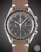 A GENTLEMAN'S STAINLESS STEEL OMEGA SPEEDMASTER PROFESSIONAL CHRONOGRAPH WRIST WATCH CIRCA 1990s,