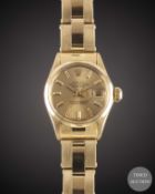 A LADIES 18K SOLID YELLOW GOLD ROLEX OYSTER PERPETUAL DATEJUST BRACELET WATCH CIRCA 1968, REF.