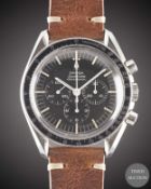 A GENTLEMAN'S STAINLESS STEEL OMEGA SPEEDMASTER PROFESSIONAL 