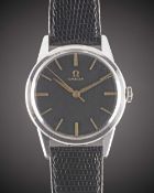 A GENTLEMAN'S STAINLESS STEEL OMEGA WRIST WATCH CIRCA 1960, REF. 14392-3-SC WITH BLACK 