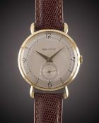 A GENTLEMAN'S 18K SOLID GOLD JAEGER LECOULTRE WRIST WATCH CIRCA 1950s, WITH 