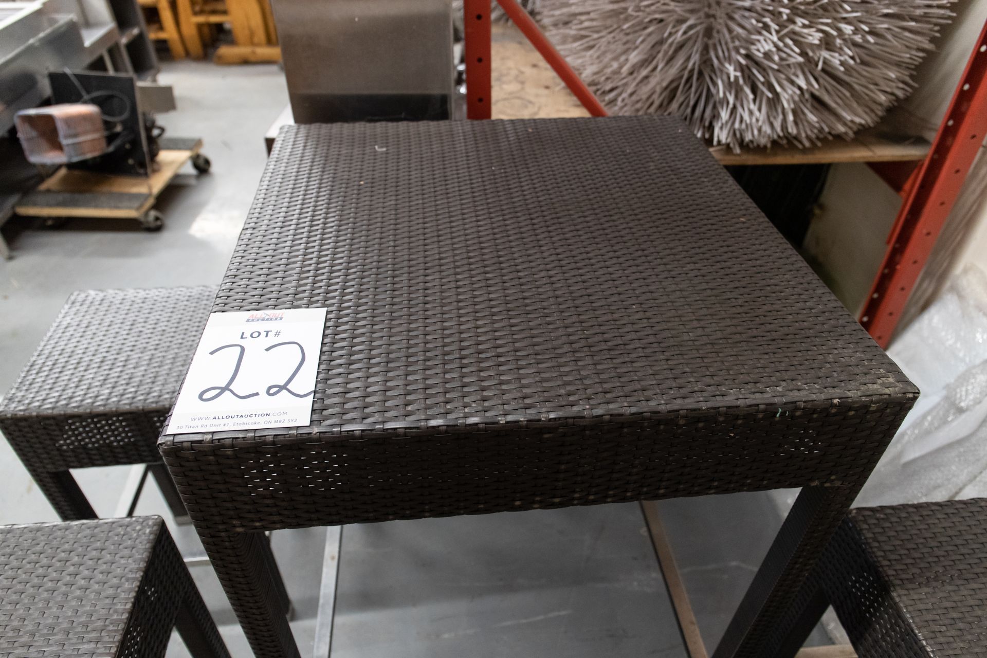 OUTDOOR FAUX WICKER HIGHTOP TABLE WITH 4 STOOLS H- 43" W- 29" BY 29" - Image 2 of 4
