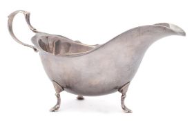 A George V silver sauce boat, maker Mappin & Webb, London,